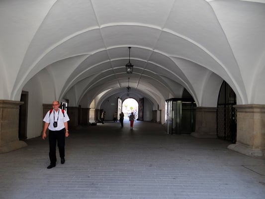 Durchgang vom Landhaus