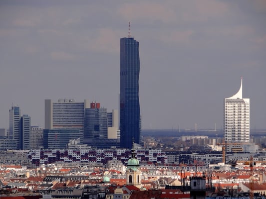Uno-City, DC-Tower und das Hochhaus Neue Donau
