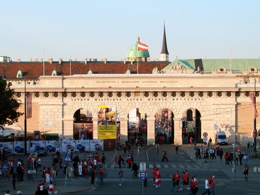 das Äußere Burgtor