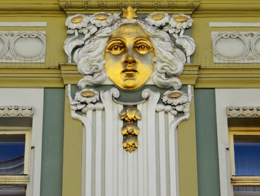 Detail eines Jugendstilhauses auf der Linzer Landstraße