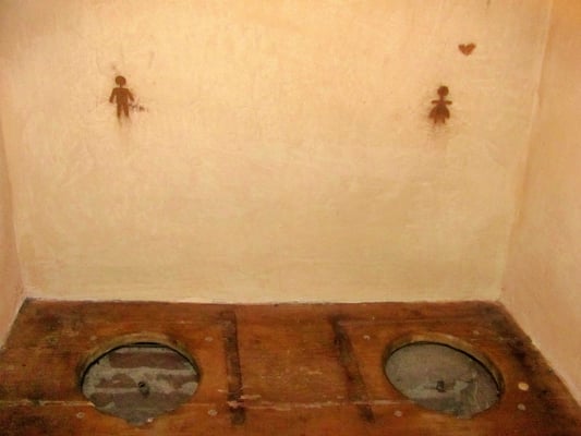 Plums-Klo für Paare