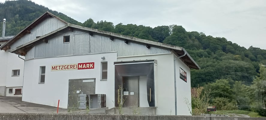 Besichtigung der Metzgerei Mark in Schiers - Lunden