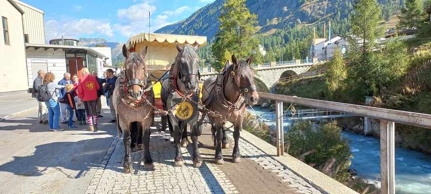 Kutschenfahrt ins schöne Val Roseg