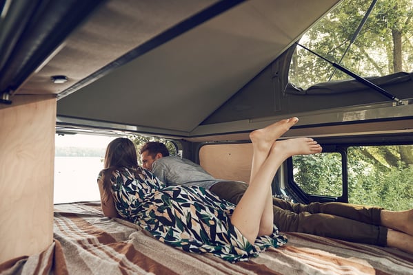 Entspannen im Bett des Kompanja.