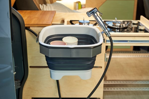 Kompanja Faltwaschbecken mit Brausehalter