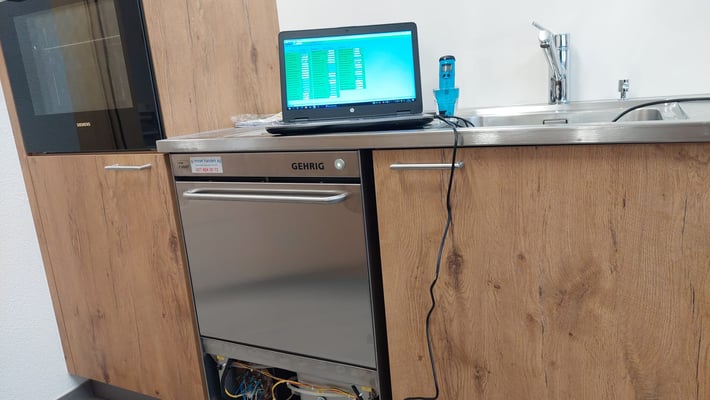 gemmet handels ag, gemmet expert blog, küchenbau, küchenplanung, oberwallis, wallis, waadt, waadtland, einbauküchen, massgeschneidert, take away, bistro, büro, schule, mehrzweckhalle, kita, kindertagesstätte, chalet, luxuschalet, privatküche