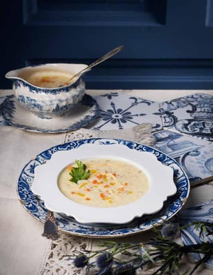 FALSTAFF BOOKAZINE STILLE NACHT FOTO: KONRAD LIMBECK