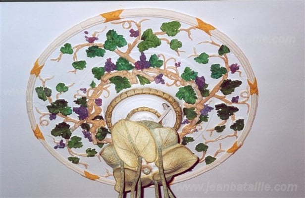 Pose de la rosace peinture plafond et décoration en glacis