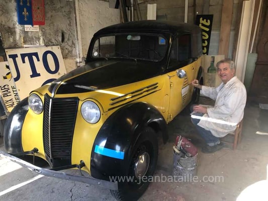 sigle en lettres peintes