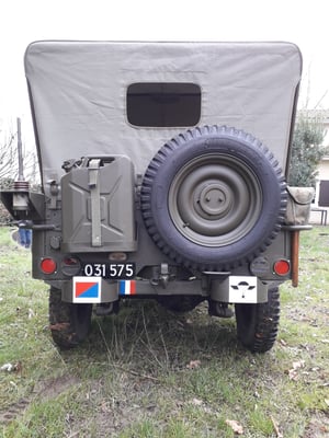 Plaque d'immatriculation de Jeep 1960, peinte à la main avec ecussons militaires