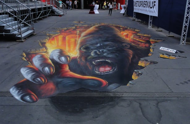 3-D Floorpainting:  Für 3D Cinema Festival. Sihlcity Zürich. Ca. 100 m2