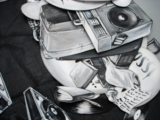 Malen von Elementen auf Karton für Upper Class