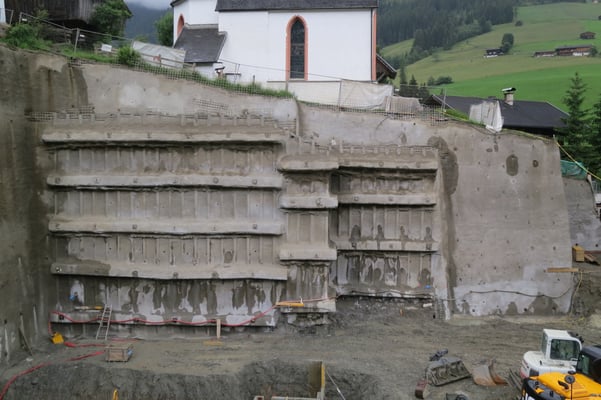 Micropfahlwand, Verankerung