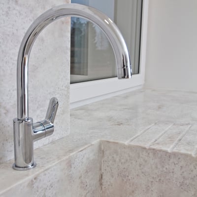 Acrylic solid surface countertop and windowsill in one piece / fabricator - Gforma