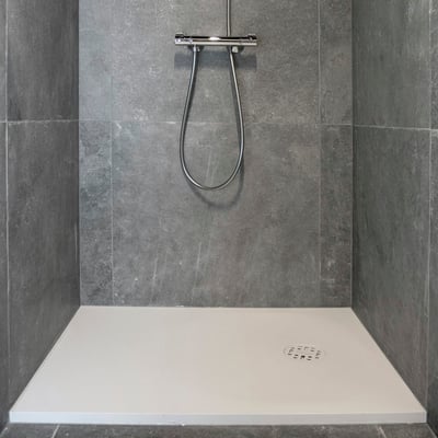 Dušo padėklas iš balto akrilinio akmens corian