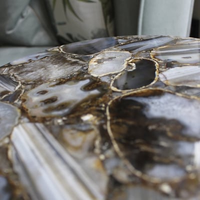 Luxurious grey agate table
