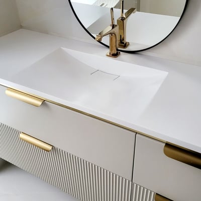 Bathroom vanity with integrated sink made of acrylic solid surface Grandex / fabricator: Gforma