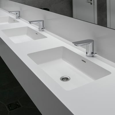 Dvigubas lietas praustuvas su aukštu borteliu verslo centro wc / gamintojas: Gforma