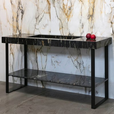 Porcelain wall with white and cream pattern