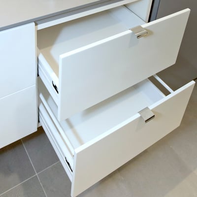 Drawer facades from acrylic solid surface / fabricator - Gforma