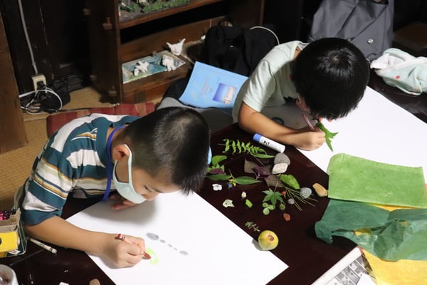 ポスターを描こう（素材を集めて）