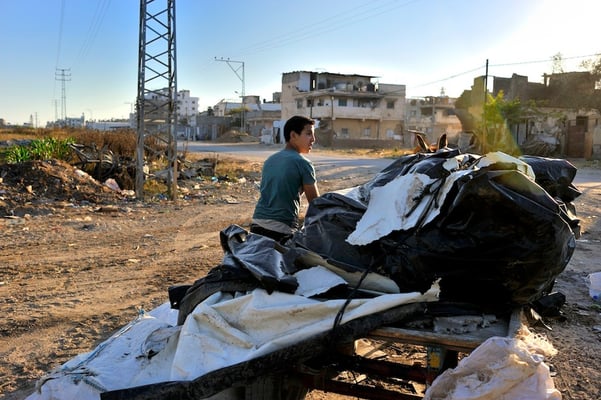 Fighting child labor after the war in Gaza -  Palestine © François Struzik - simply human 2015