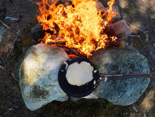 Baking bread - Dalsland - Sweden - © François Struzik - simply human 2014