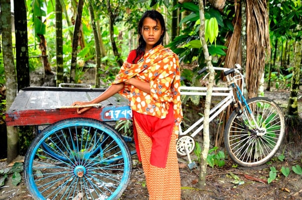 Fighting malnutrition in Bangladesh - Terre des hommes © François Struzik - simply human 2011