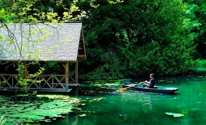 Atelier du Rivage - Hand made barques © François Struzik - simply human 2014 - Seneffe - Belgium