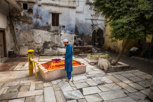 Nizzamudin Aulya - Delhi India - © François Struzik - simply human 2015