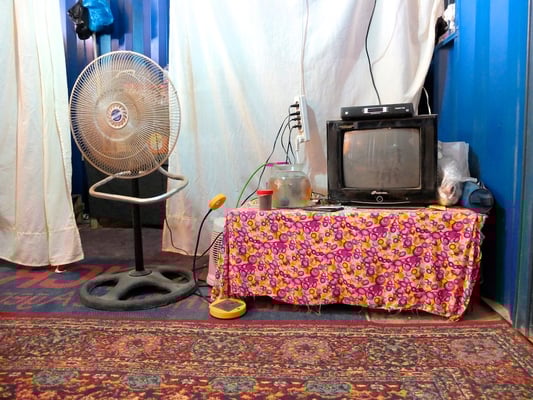 The colors of Al-Mafraq - © François Struzik - simply human 2013 - Jordan