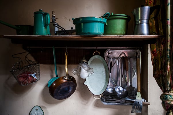 A cottage by the stream © François Struzik - simply human 2015