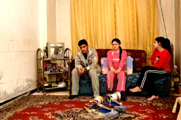 Images adolescentes - "Les Passeurs du réel" © François Struzik - simply human - Damascus, Syria.