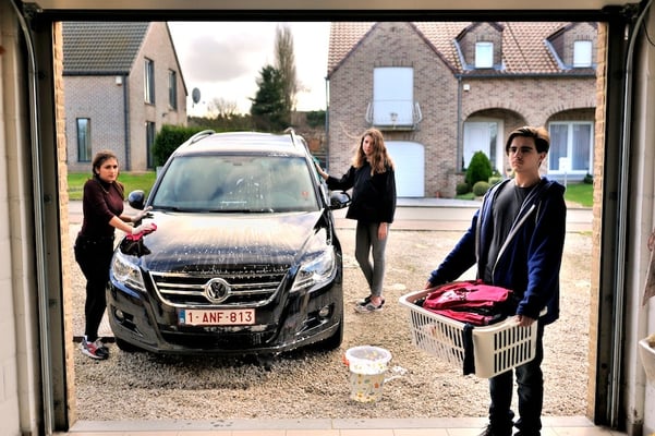 © François Struzik - simply human - Conseil Communal des jeunes de la Ville de Herstal