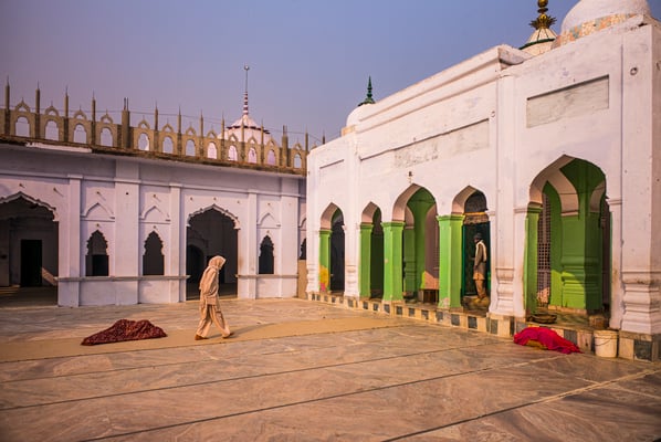 A journey in the land fo shrines - Uttar Pradesh India - © François Struzik - simply human 2016