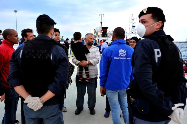 Minor migrants crossing the mediterranean sea: migration to Sicily - Italy © François Struzik - simply human 2014