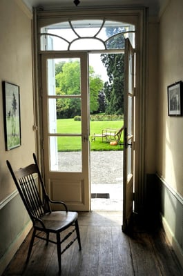 The castles of Meuse and Condroz © François Struzik - simply human 2009 - Belgium  - Château de Lesves