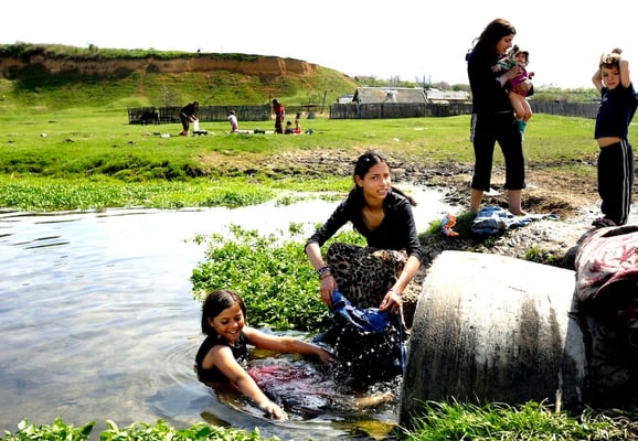Rroma kids - Terre des hommes - Romania © François Struzik - simply human 2008
