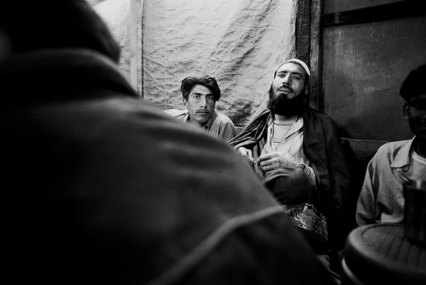 Sorrow in Kashmir - (Pak. Ad.) Kashmir ) Azad Kashmir - Pakistan © François Struzik - simply human 2006