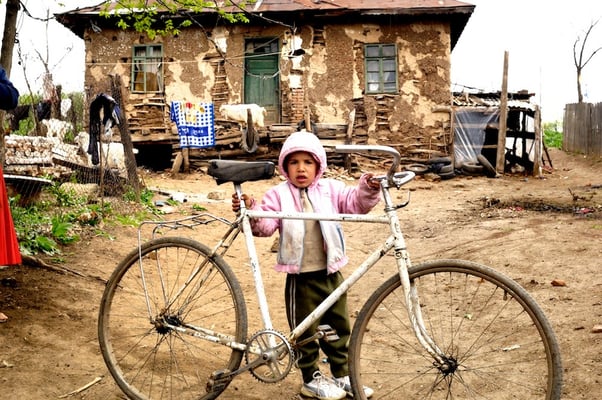 Rroma kids - Terre des hommes - Romania © François Struzik - simply human 2008