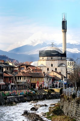 Prizren - © François Struzik - simply human 2008 - Kosovo - Sinan Pasha Mosque Xhamia e Sinan Pashës