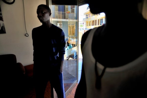 Minor migrants crossing the mediterranean sea: migration to Sicily - Italy © François Struzik - simply human 2014