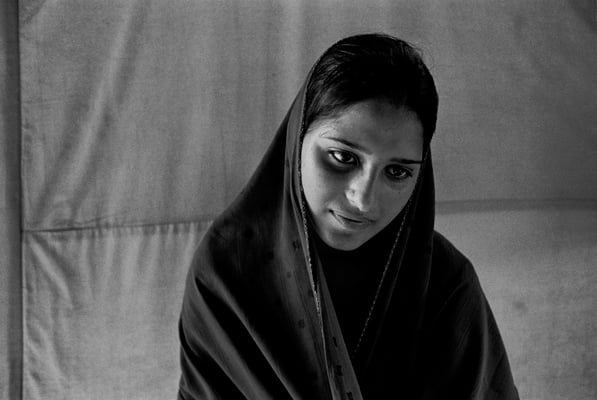 Images adolescentes - "Les Passeurs du réel" © François Struzik - simply human - Kashmir, Pak. Ad