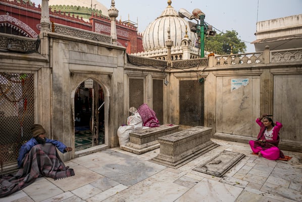Nizzamudin Aulya - Delhi India - © François Struzik - simply human 2015