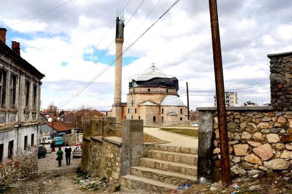 Prizren - © François Struzik - simply human 2008 - Kosovo - Sinan Pasha Mosque