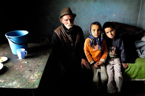 Rroma kids - Terre des hommes - Romania © François Struzik - simply human 2008