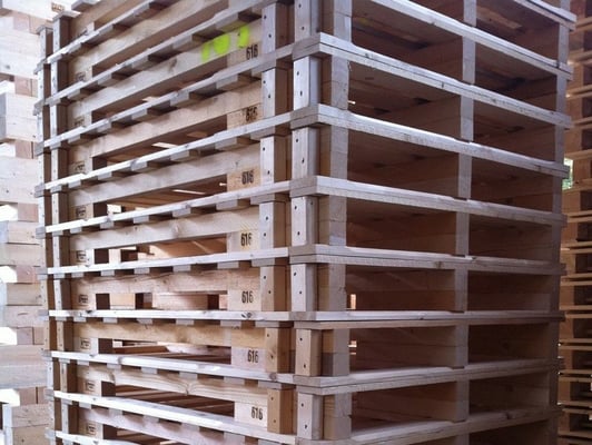 Stapel Paletten© Weck-Holz GmbH Leonberg, Oberpfalz