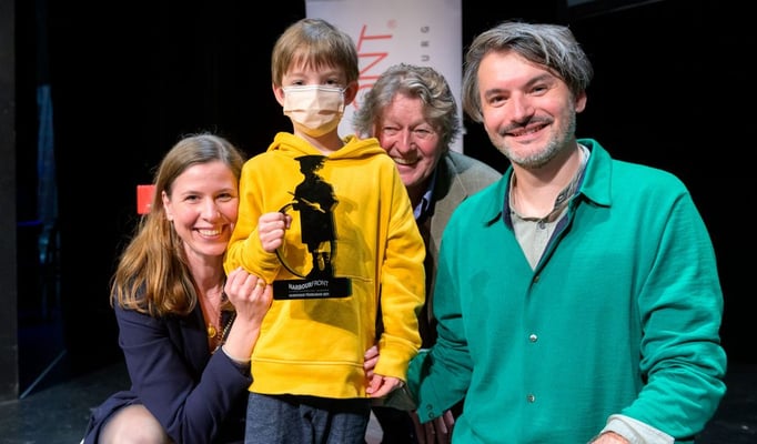 Saša und sein Sohn bei der Preisverleihung des "Hamburger Tüddelband"