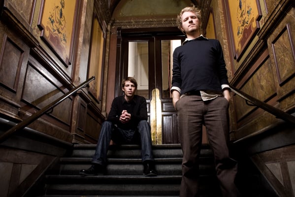 Offizielles Pressefoto 2007 in unserem ersten Büro (bzw. Treppenhaus), Foto von Roberto Hegeler