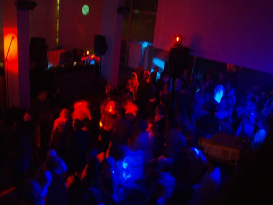 Buchmesse Leipzig: Party der jungen Verlage